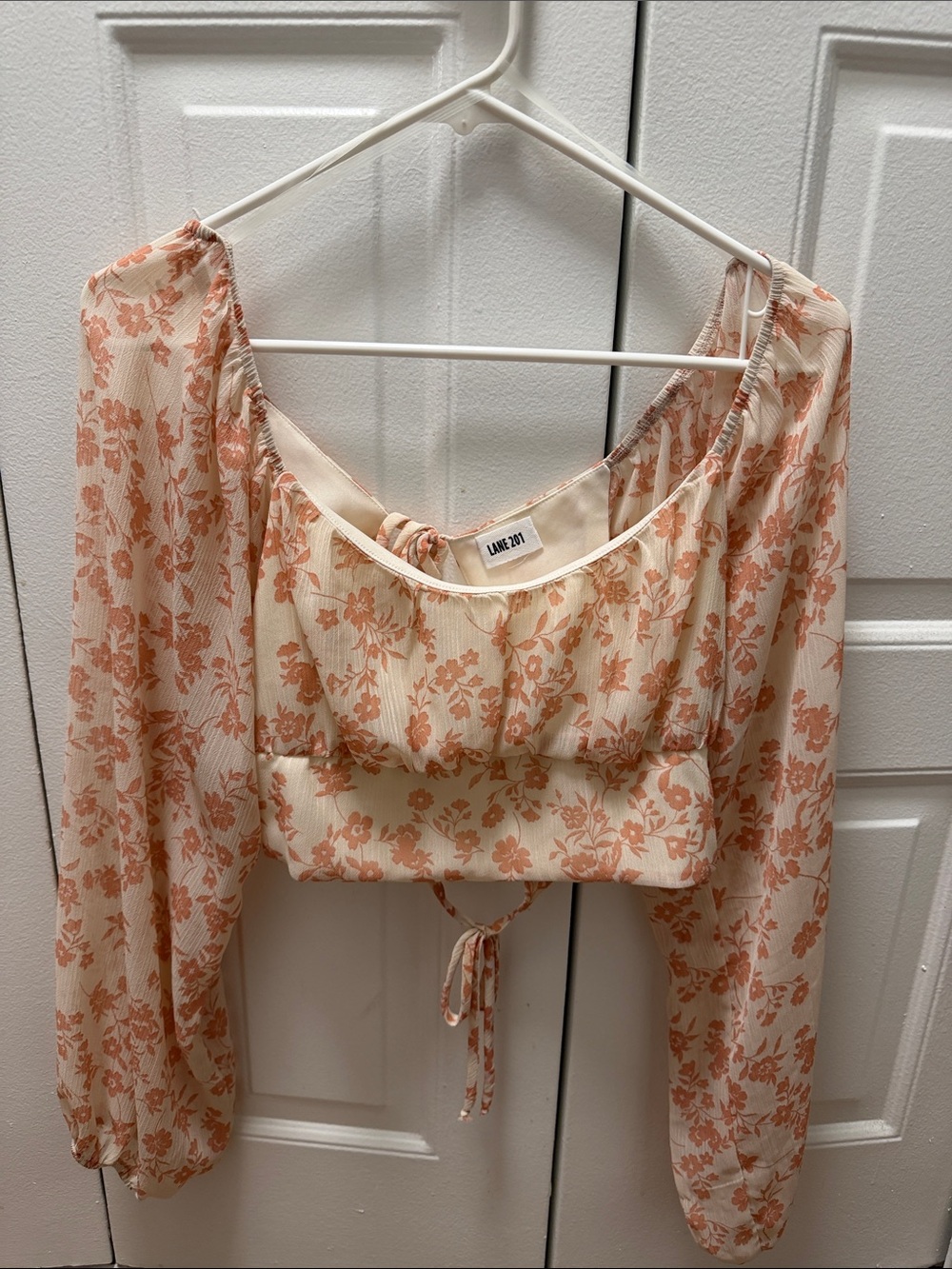 Linen 201 Peach Floral Long-Sleeve Crop Blouse